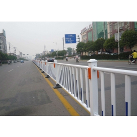 湛江市市政道路护栏工程